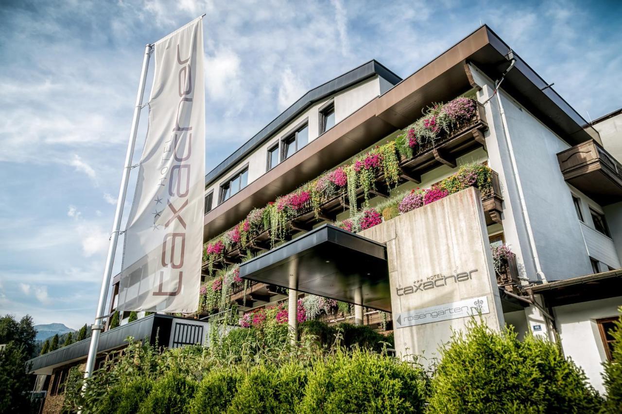 Hotel Taxacher Kirchberg in Tirol Bagian luar foto