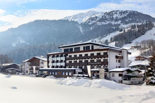 Hotel Taxacher Kirchberg in Tirol Bagian luar foto